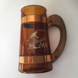 4 Mid cent. Amber Siestaware sports theme mugs